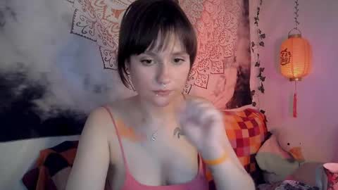 Snapshot of uwujudyosas chatting on 06/08/26, 01:28 Judy online show from 06/08/26, 01:28