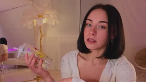 Snapshot of uwunikaa chatting on 01/18/25, 01:08 Anika On vacation online show from 01/18/25, 01:08