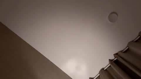 Snapshot of uwvvlvip chatting on 10/18/25, 05:35 uwvvlvip online show from 10/18/25, 05:35