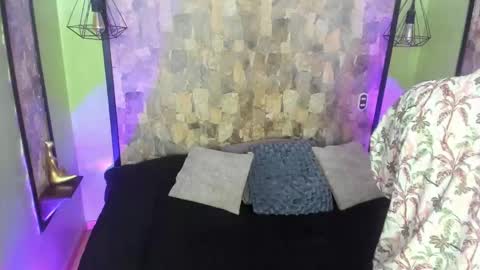 UYUKIE online show from 10/23/25, 11:31