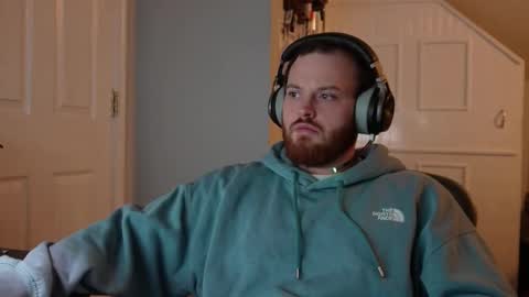 v_for_veng online show from 03/02/25, 11:42