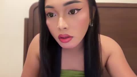 Snapshot of vae_sha chatting on 03/27/26, 04:29 JESS - DONT FORGET TO FOLLOW ME AND GIVE ME THUMBS UP online show from 03/27/26, 04:29