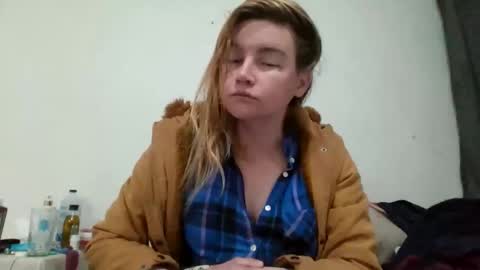 Snapshot of vagimosa chatting on 11/18/25, 10:31 vagimosa online show from 11/18/25, 10:31