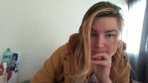 Snapshot of vagimosa chatting on 12/17/25, 07:53 vagimosa online show from 12/17/25, 07:53