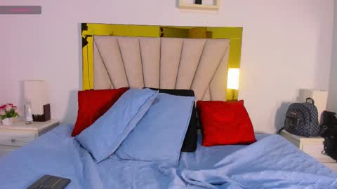 vahioleth  online show from 11/12/25, 03:07