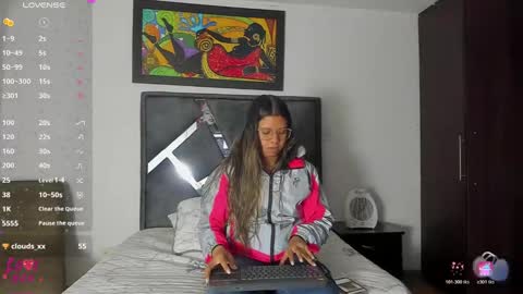 Vahiolet smith online show from 10/26/25, 03:34