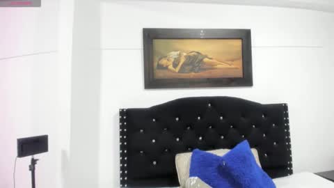 Vahiolet smith online show from 11/26/25, 02:01