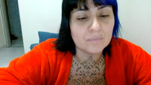 Snapshot of vaholiver chatting on 06/30/26, 02:56 Vah Oliver online show from 06/30/26, 02:56