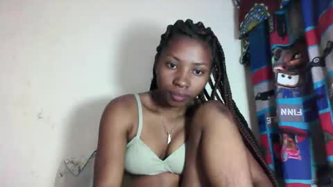 vailla02 online show from 10/16/25, 08:10