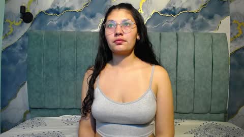 Vainilla online show from 04/18/26, 02:04