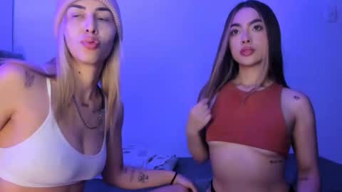 vaiolett_69 online show from 05/06/26, 05:03