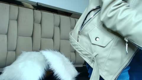 V A I O L E T T  S M I T H online show from 01/10/26, 04:20