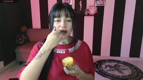 first of all... who are u online show from 12/18/24, 09:36