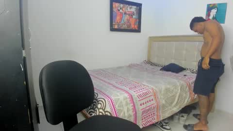 Snapshot of val_sex02 chatting on 01/27/25, 12:37 val_sex02 online show from 01/27/25, 12:37