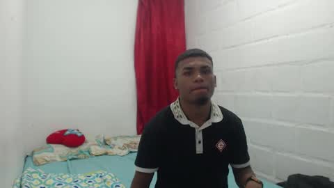 Snapshot of val_sex02 chatting on 02/05/25, 04:27 val_sex02 online show from 02/05/25, 04:27