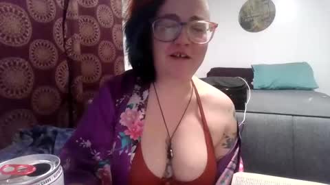 valarieak online show from 11/01/25, 05:31