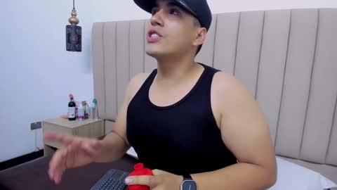 Samantha y Matt online show from 09/26/25, 03:32