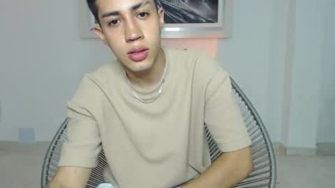 valen paul online show from 12/14/25, 03:23