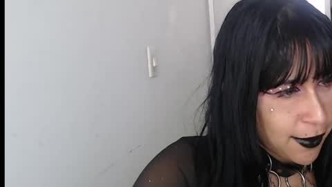 Snapshot of valen_ross7 chatting on 05/22/26, 01:39 valen_ross7 online show from 05/22/26, 01:39