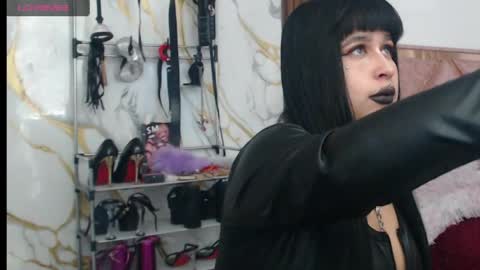 valen_ross7 online show from 07/22/26, 04:37