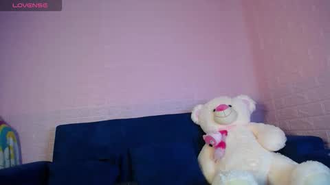 valen_sw_18 online show from 12/18/25, 03:34