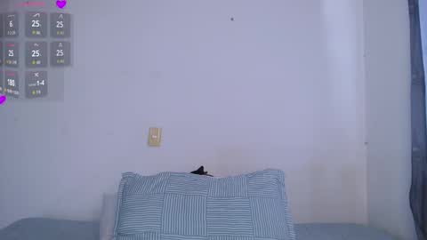 IG-valen mendoza99  twitter valenthompson99 online show from 02/24/26, 09:13