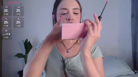 IG-valen mendoza99  twitter valenthompson99 online show from 05/06/26, 02:40