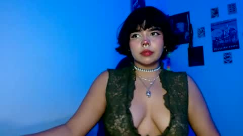 Snapshot of valenbeauty chatting on 07/05/26, 05:14 valenbeauty online show from 07/05/26, 05:14