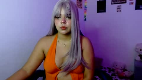 Snapshot of valenbeauty chatting on 07/08/26, 02:27 valenbeauty online show from 07/08/26, 02:27
