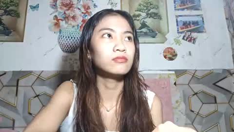Snapshot of valenciasumney chatting on 07/17/26, 03:07 Camille online show from 07/17/26, 03:07