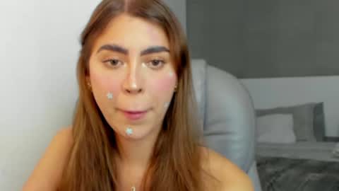 Snapshot of valenjonex chatting on 01/28/25, 08:47 Angela online show from 01/28/25, 08:47