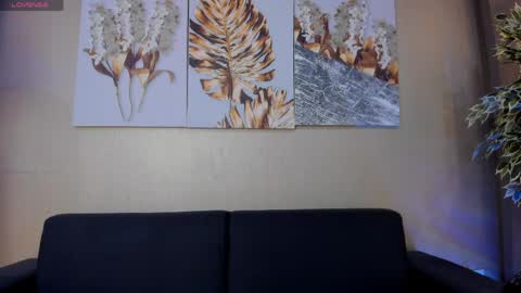 valentina milan online show from 04/21/26, 04:52