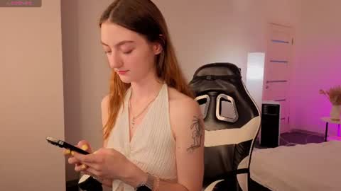 Snapshot of valenora1 chatting on 07/18/26, 11:14 Nora online show from 07/18/26, 11:14