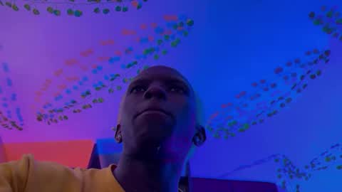   Valentin  independent Cam Boy     online show from 12/10/24, 09:01