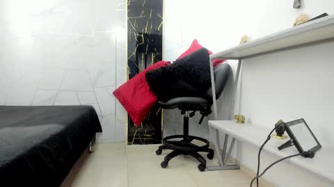 VALENTIN  online show from 04/03/26, 04:10