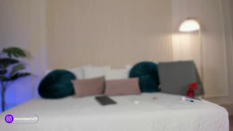 Valentina Torres online show from 04/13/26, 02:44