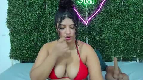 Valentina online show from 11/21/25, 11:14