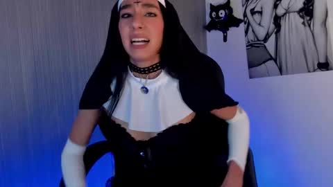 Valentina  Dolls online show from 10/31/25, 11:28