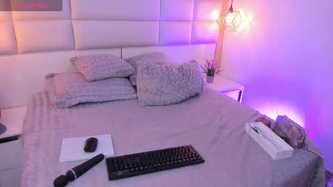 Valentina online show from 02/09/26, 03:16