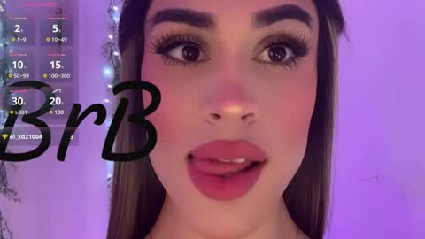 Snapshot of valentina_gaviria_ chatting on 01/19/25, 06:42 VALENTINA GAVIRIA online show from 01/19/25, 06:42