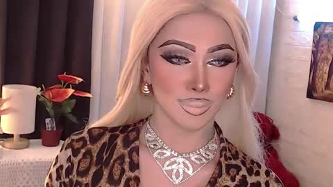 Amanda online show from 10/16/25, 08:54