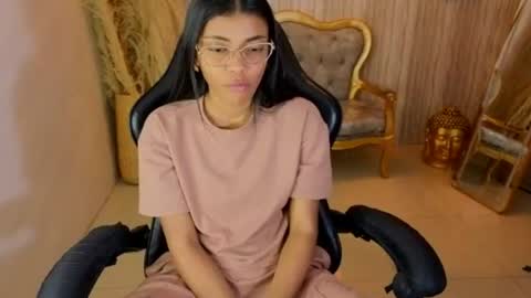 Snapshot of valentina_gomez_s chatting on 07/13/26, 07:49 Valentina online show from 07/13/26, 07:49