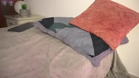 VALENTINA online show from 11/13/25, 11:53