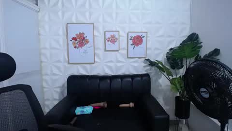 Valentina  online show from 03/05/25, 07:38