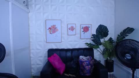 Valentina  online show from 09/20/25, 10:44