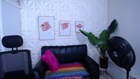 Valentina  online show from 11/06/25, 02:45