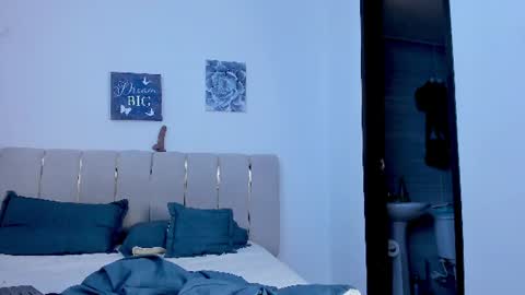 valentina_owens online show from 07/29/26, 02:04