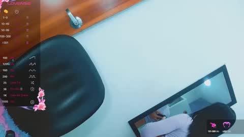 valentina_princess_ online show from 02/06/25, 04:10