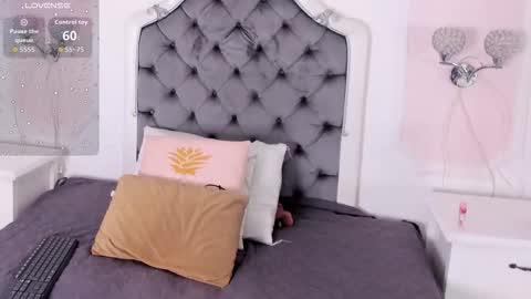 Valentina  online show from 03/19/26, 12:20