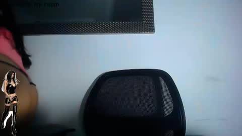 Snapshot of valentina_vannini chatting on 01/07/25, 07:52 Valentina vannini online show from 01/07/25, 07:52